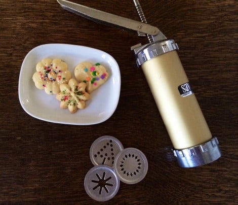 Cookie Press, Discs, and Spritz Cookies | FoodieGoesHealthy.com