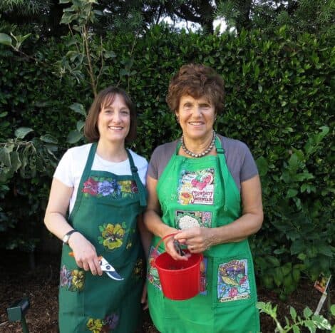 Picking herbs with Joan Nathan | FoodieGoesHealthy.com